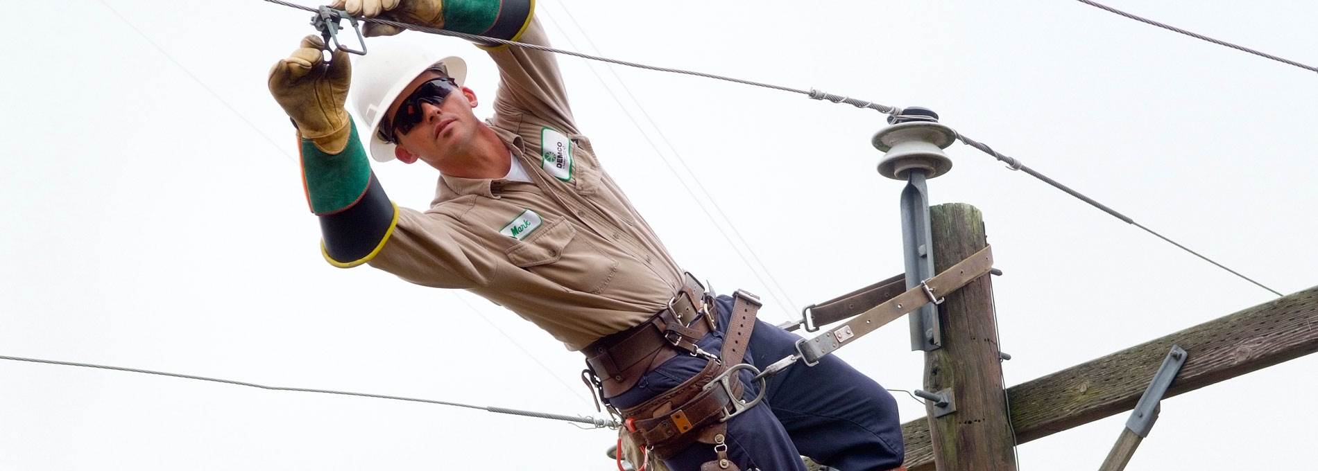 Utility communication – DEMCO migrates to digital with DAMM